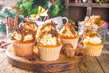Gingerbread cupcakes