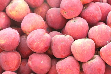 fresh red apples