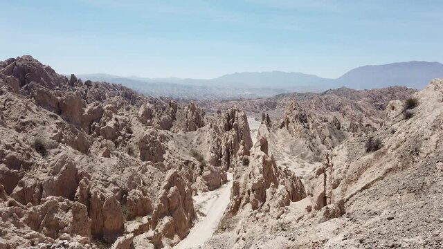 Superb view of the rocky peaks of the Quebrada de las Flechas in northern Argentina in 4K