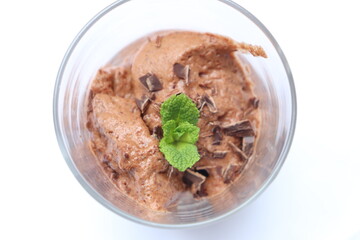 glass of chocolate mousse with menthe 