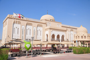 ドバイのモスク　Beautiful Mosque of Dubai in good weather