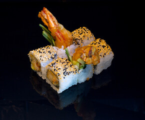 sushi ura maki Garnelen tempura i. O. Rolls shrimps © hathuy59