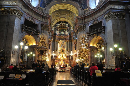 ウィーンの聖ペーター教会　A very beautiful church in Vienna