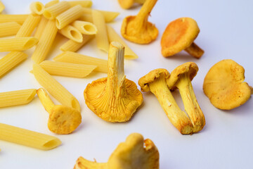 Pfifferlinge und Penne