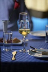 restaurant table setting