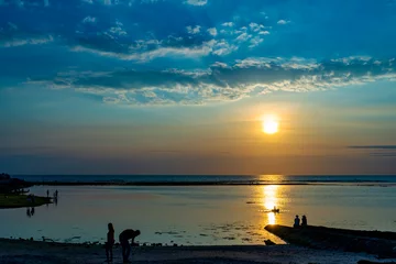 Selbstklebende Fototapeten sunset beach © takeshi
