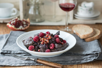 Sauteed Chicken Liver with Red Wine and Berries