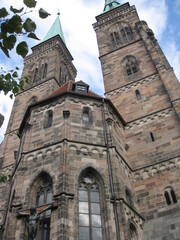 Fototapeta premium Doppeltürme der Sebalduskirche