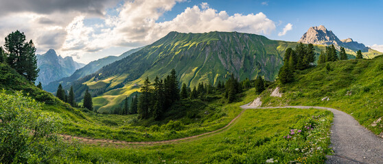 Fantastic hike in the beautiful Lechquellen Mountains