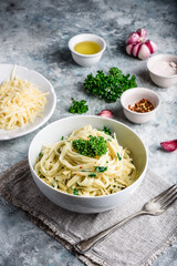 Easy pasta with olive oil and garlic
