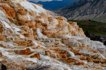 Fototapeta na wymiar hot spring cascade mammoth spring yellowstone