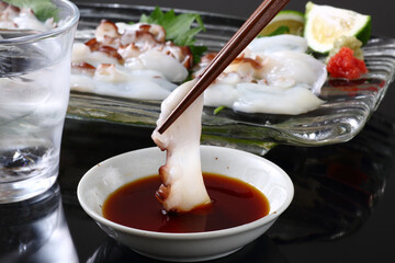 たこの刺身と焼酎