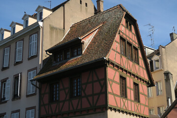 Paysage et architecture traditionnelle à Strasbourg.