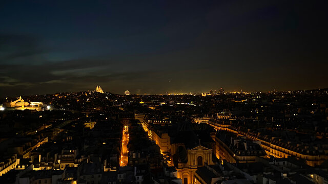 Paris la nuit: la lumi&egrave;re