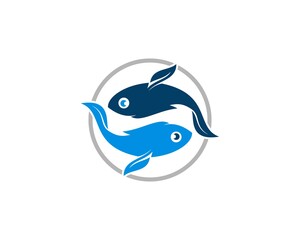 Little fish back and forth inside the circle