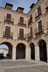 Fototapeta na wymiar Plaza Mayor de Ocaña en Toledo, Castilla la Mancha