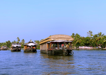 ALLEPPEY HOUSEBOAT Alappuzha is a watery heaven of interlinking canals, seemingly endless paddy...