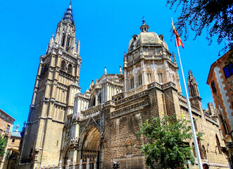 13 th-century High Gothic Catedral Primada Santa Maria de Toledo (The Primate Cathedral of Saint Mary of Toledo), Spain - obrazy, fototapety, plakaty