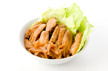 鶏手羽中とこんにゃくの煮物