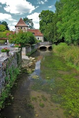 Fototapeta na wymiar Village de Creysse (Dordogne)