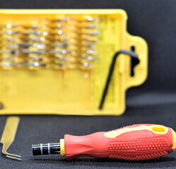 Replaceable Straight Screw-Driver