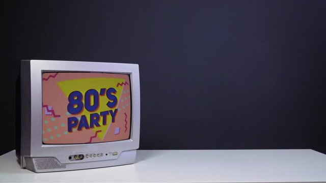 80's Party Old Retro Tv 