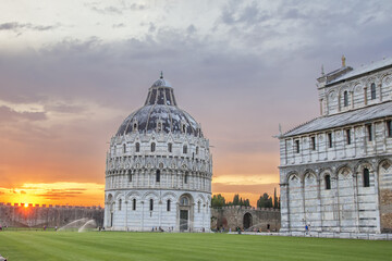 Obraz premium August 2019 - Italy - Pisa - Campo dei Miracoli is the most important artistic and tourist center of Pisa, a UNESCO World Heritage Site
