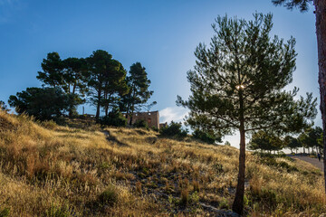 Obraz premium Abandoned farmhouse in the mountains in a sunny day in Alcoy.