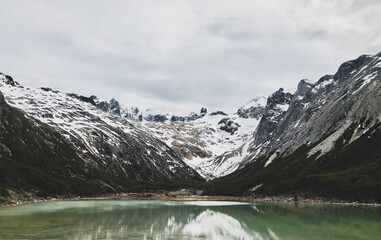 excursion en Ushuaia Argentina hacia la laguna esmeralda con paisajes fantasticos  rodeado de...