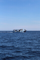 Obraz premium Through the ocean