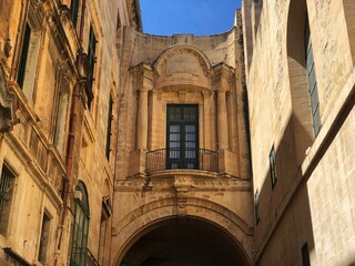Fototapeta premium Islands European country Malta. Capital city Valetta, beautiful medieval arcitecture