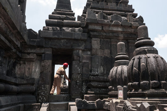 Workers Spread The Anti Bacterial At Prambanan Temple To Blick Covid-19