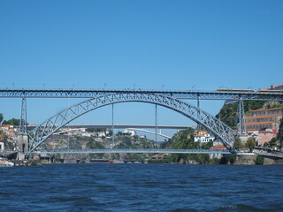 Fototapeta na wymiar Douro, Ponte de Dom Luis I, Porto, Portugal