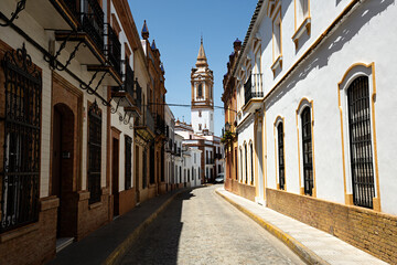 Fototapeta na wymiar Calle del pueblo de Rociana del Condado, Huelva.