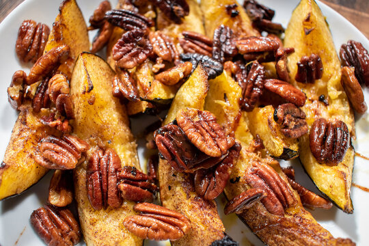 Sliced Acorn Squash With Pecans