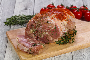 Chicken roll with herbs
