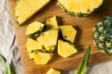 Raw Yellow Organic PIneapple Slices