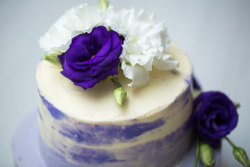 Wedding cake with flowers