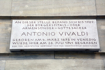 Gedenktafel für Antonio Vivaldi am Polytechnikum, Wien, Österreich
