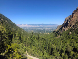 Fototapeta na wymiar Mountain overlook