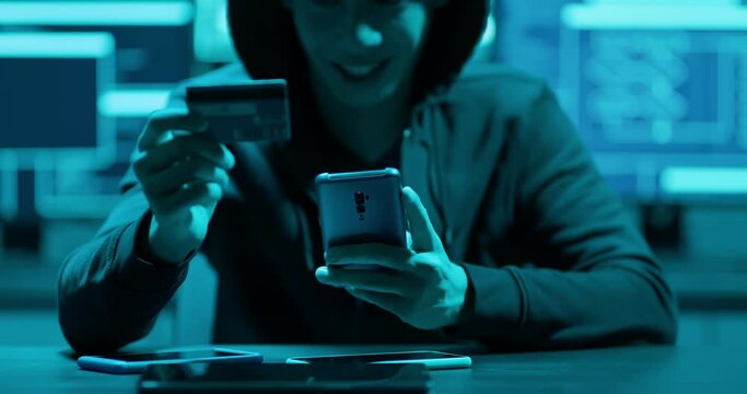 Hacker fraudulently use credit card