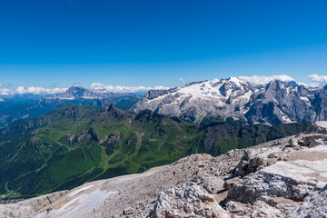 Fototapeta na wymiar View from Piz Boe in the Dolomite alps, Italy