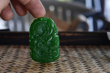 
jade
A carved jade
Green dragon image
Rare, expensive