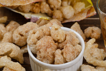 Crackling/ Pork belly (torresmo)