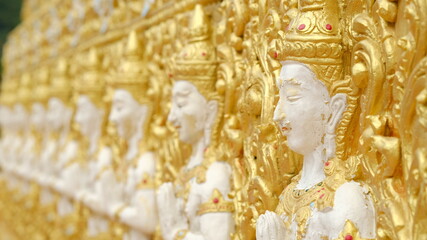 golden buddha statue