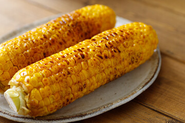 焼きとうもろこし