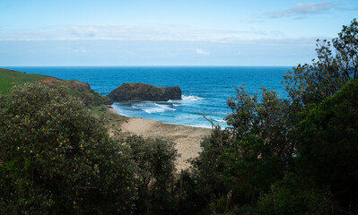 Obraz premium Large rock on the coast of Cape Schanck at Mornington Peninsula in Victoria, Australia