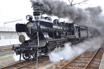 Obraz premium 蒸気機関車