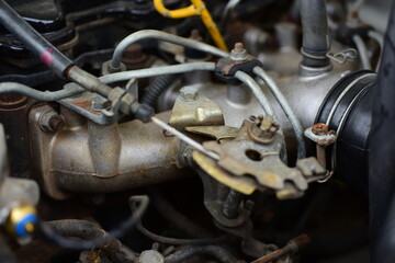 The engine room of the car has a power supply. Air conditioner distributor