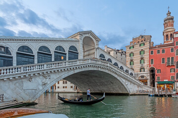 Fototapeta na wymiar View on Rialto Bridge in Venice without people during Covid-19 lockdown